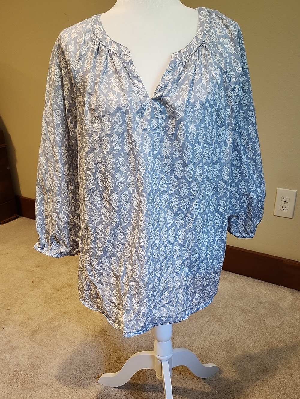 J Jill Pure Jill Light Blue Floral Peasant Blouse